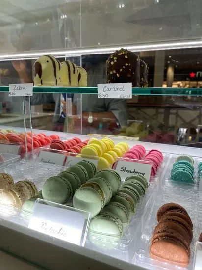 Woops! Macarons & Gifts (Providence Place)