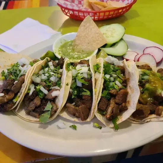 Tacos Y Más