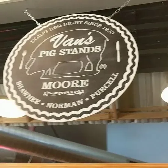 Van's Pig Stands - Moore