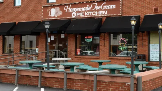 Homemade Ice Cream & Pie Kitchen