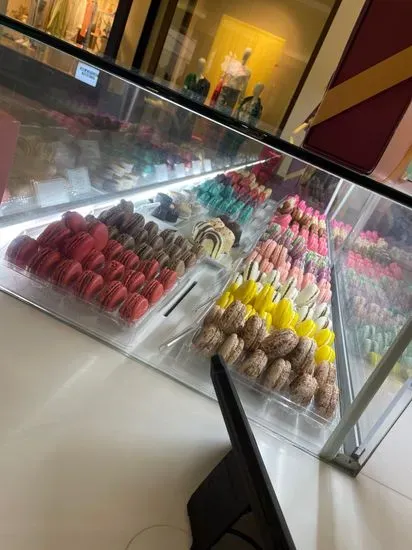 Woops! Macarons & Gifts (Penn Square Mall)