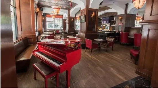 Red Piano Lounge