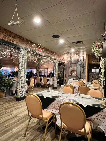 Macera's Italian Restaurant