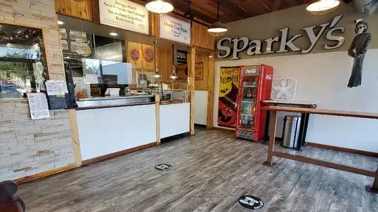 Sparky's Pizza: Estacada