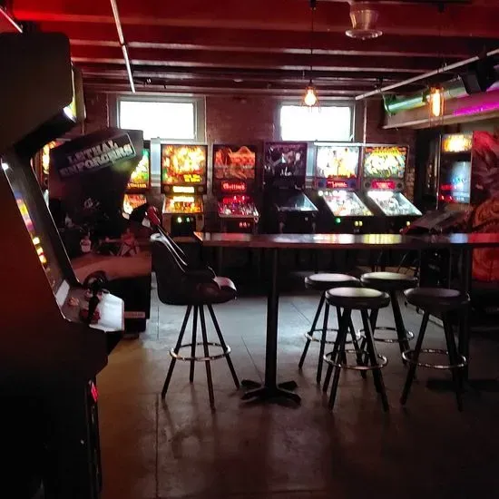 VS ARCADE BAR