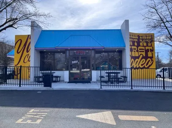 Howdy Burger 11th Street