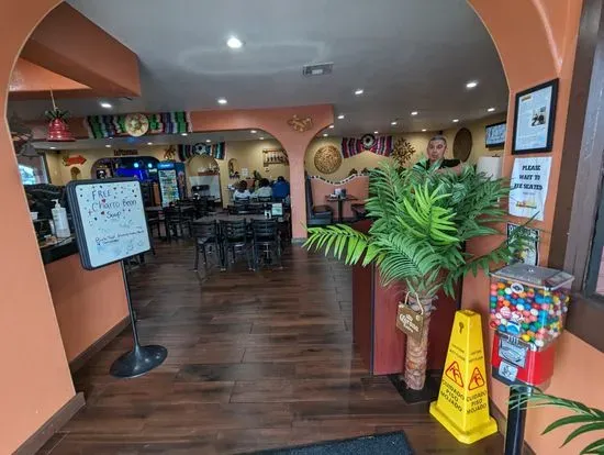 El Saltillo Mexican Restaurant