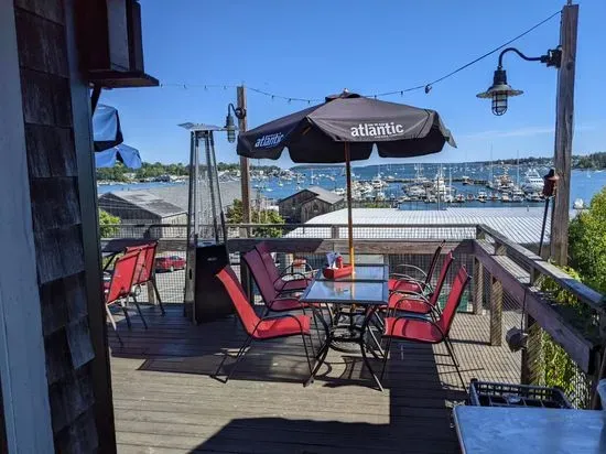 The Upper Deck - Craft Beer - Terrace/Outdoor Dining - Lobster Rolls - Burgers