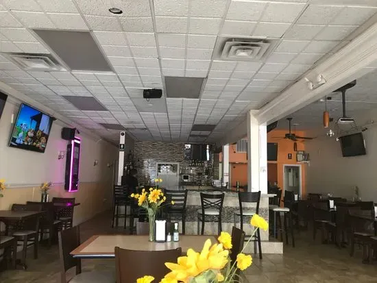 La'Colombiana Restaurant & Lounge