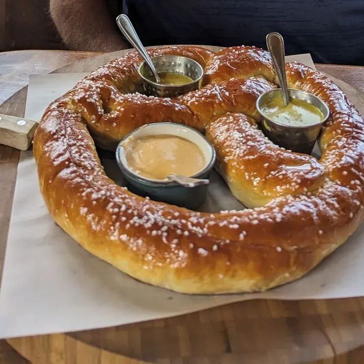 The Yodler Restaurant & Bar Mammoth Lakes, CA Checkle