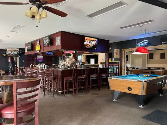 Fore Seasons Sports Bar & Grill