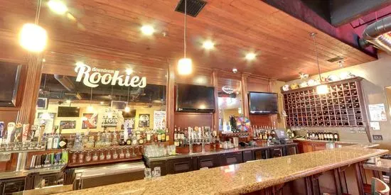 Downtown Rookies Sports Bar & Grill