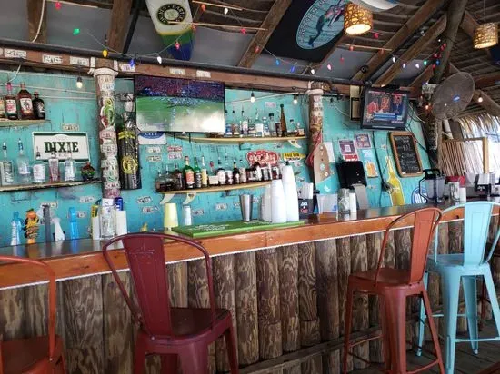 Barracuda Beach Bar & Grill