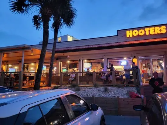 Hooters