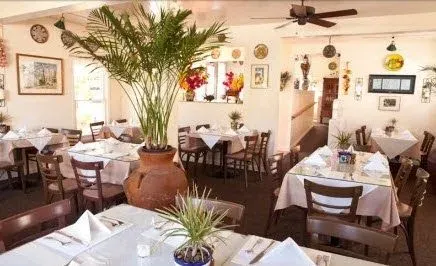 La Playa Azul Cafe