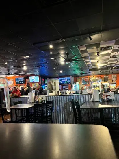 Dick's Wings And Grill Mandarin