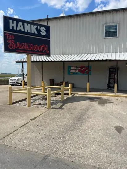 Hank’s Skyline Inn