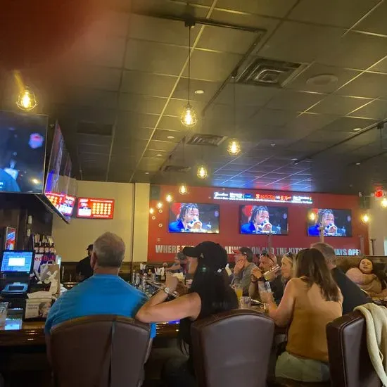 The Basement Sports Bar & Grill in Stow