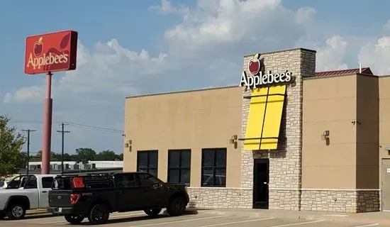 Applebee's Grill + Bar