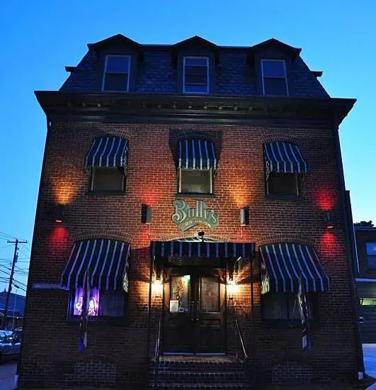 The Inn at Bully's