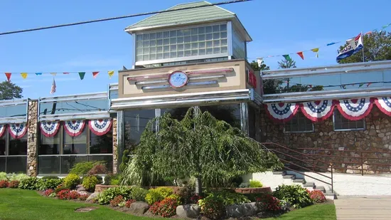 Lindencrest Diner