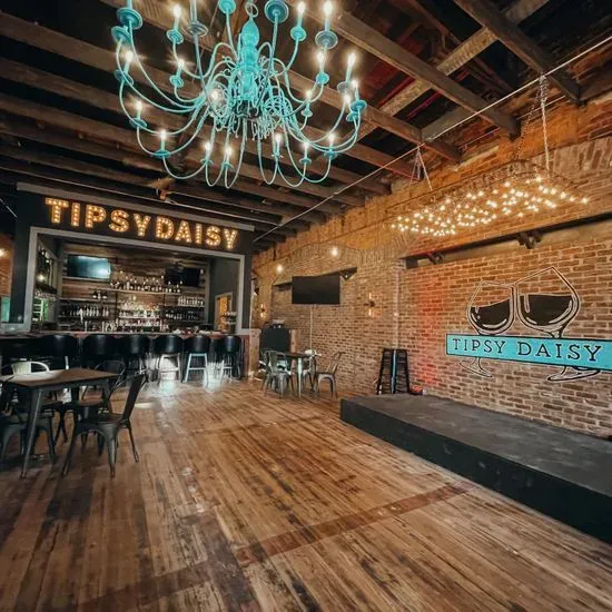 The Tipsy Daisy- Downtown Griffin