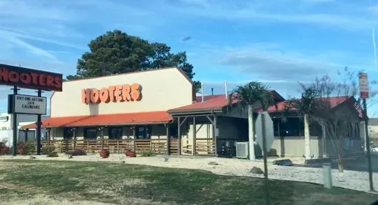 Hooters