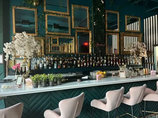Anansi Cocktail Lounge