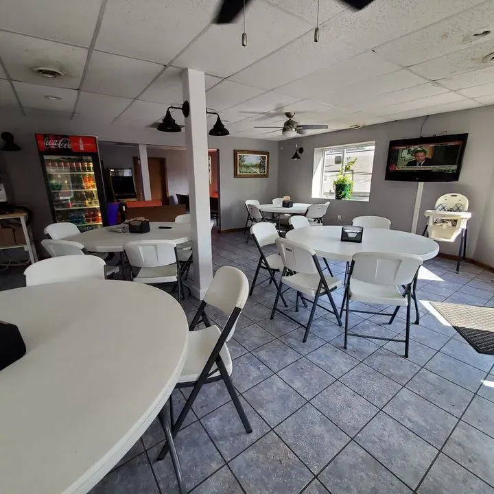 Pizza Junction Loogootee, IN Checkle