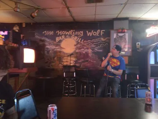 Howling Wolf Bar & Grille