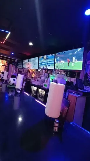 La Ultima Y Nos Vamos Sports Bar