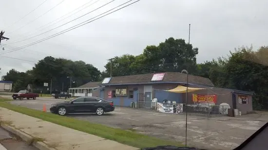 Rookies Bar & Grill