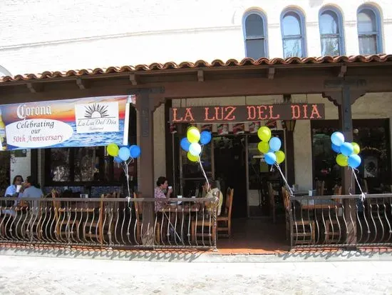 La Luz del Día Restaurant