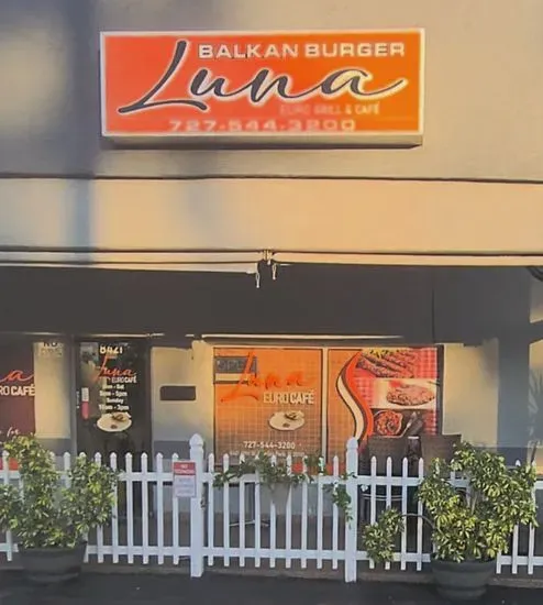 Luna Euro Cafe'& Grill LLC