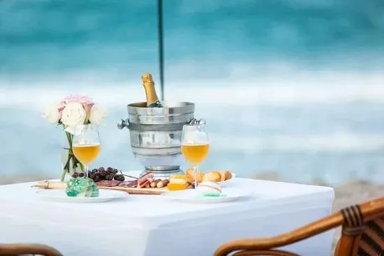 Romantic Beach Dinning, Pop-up Dinner setups anywhere with fine dining service and food.