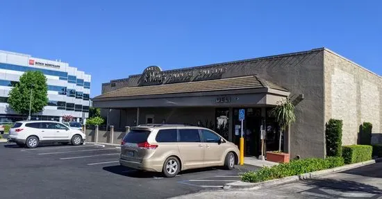 Dave Wong's Restaurant & Deli