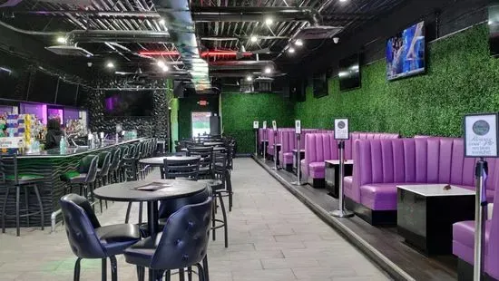 Plush Sports Bar & Lounge
