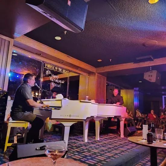 Elaine's Dueling Piano Bar
