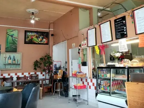 El Paraiso Cafe