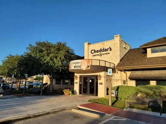 Cheddar's Scratch Kitchen