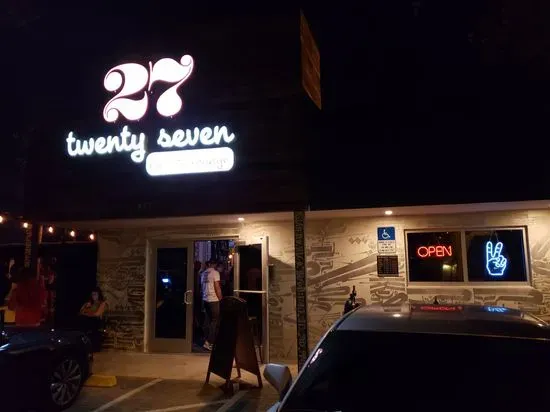 27 Bar & Lounge