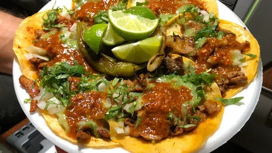 El Pollo Y Pollito Tacos