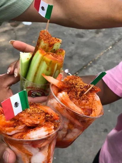 Micheladas El Güero Wayside