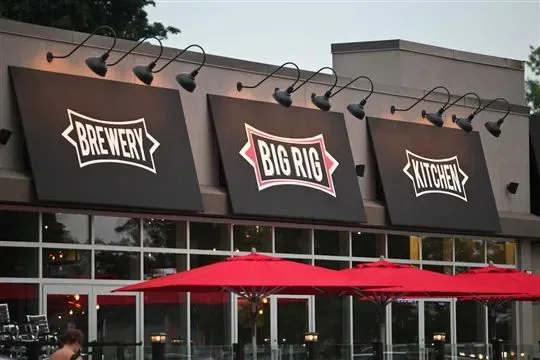 Big Rig Kitchen & Brewery - Iris