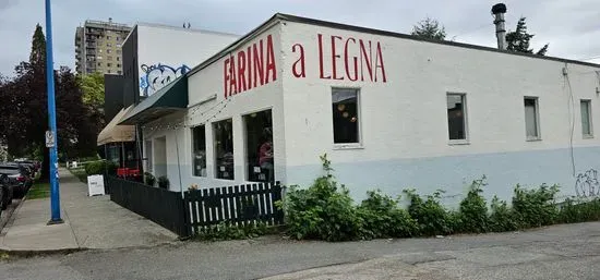 Farina a Legna