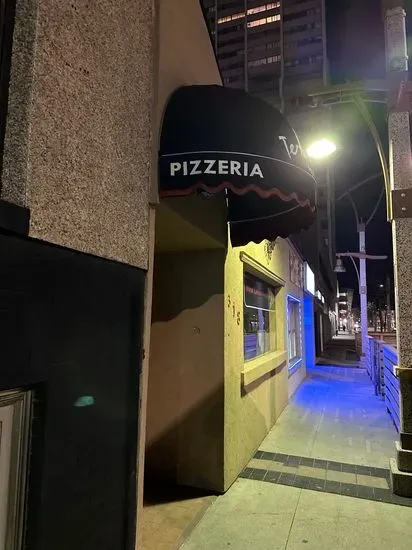 Sam's Pizzeria & Cantina