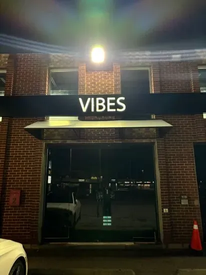 VIBES LOUNGE