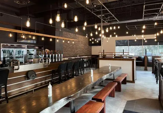 CrossRoads Tap & Kitchen