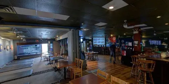 Breakers Sports Lounge