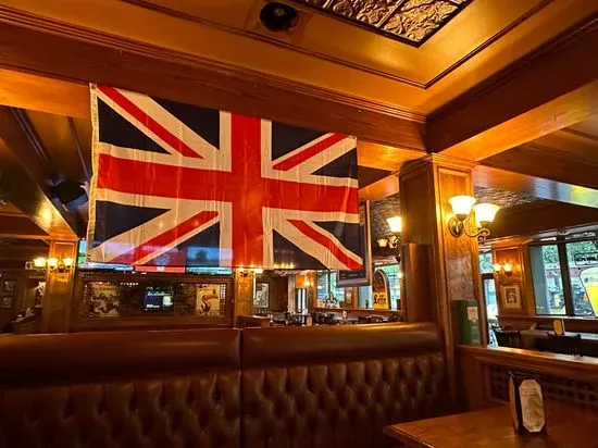 Winston's English Pub & Grill